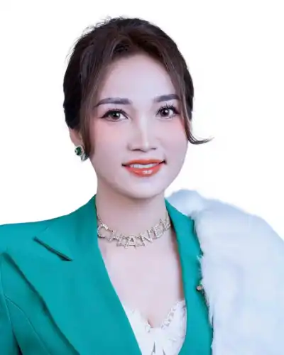 Bà Trần Thị Ánh Nguyệt